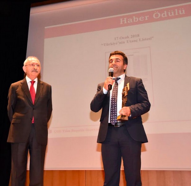 Kılıçdaroğlu Çağdaş Gazeteciler Derneği Ödül Töreni ne katıldı