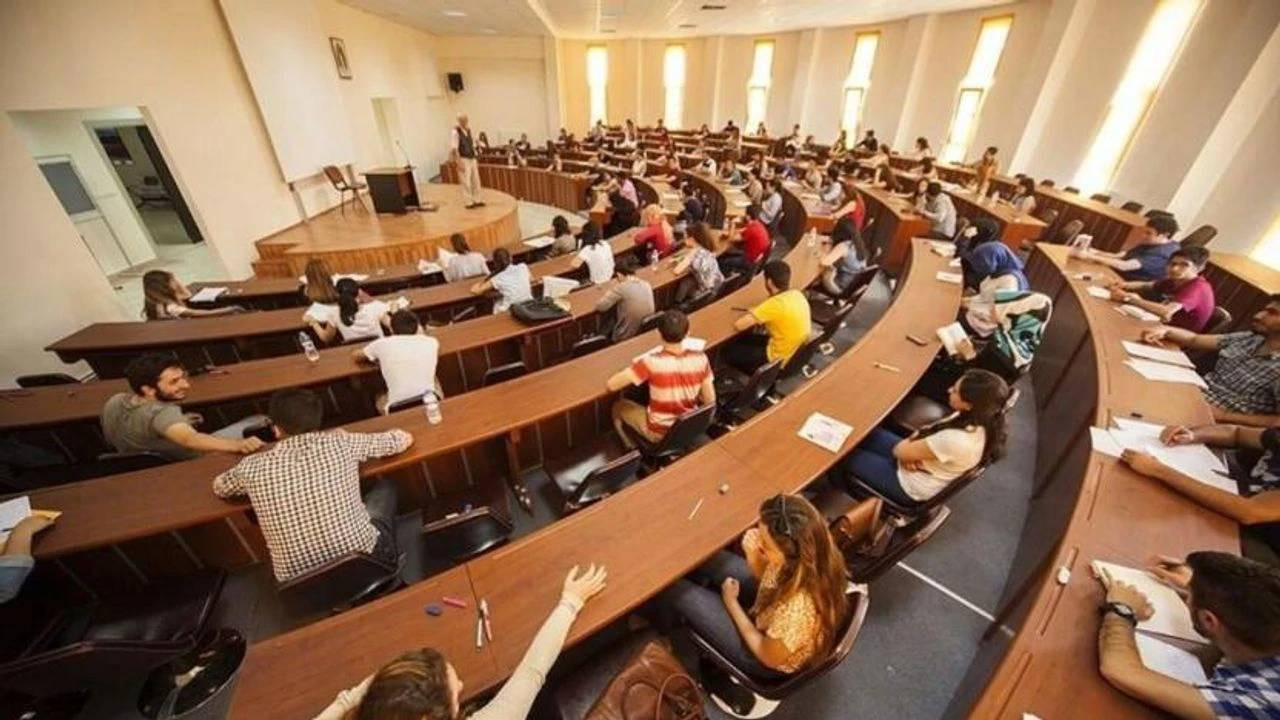 Üniversite Öğrencilerine Burs Veren Kurumlar Belli Oldu! İşte Başvuru Detayları ve Şartlar