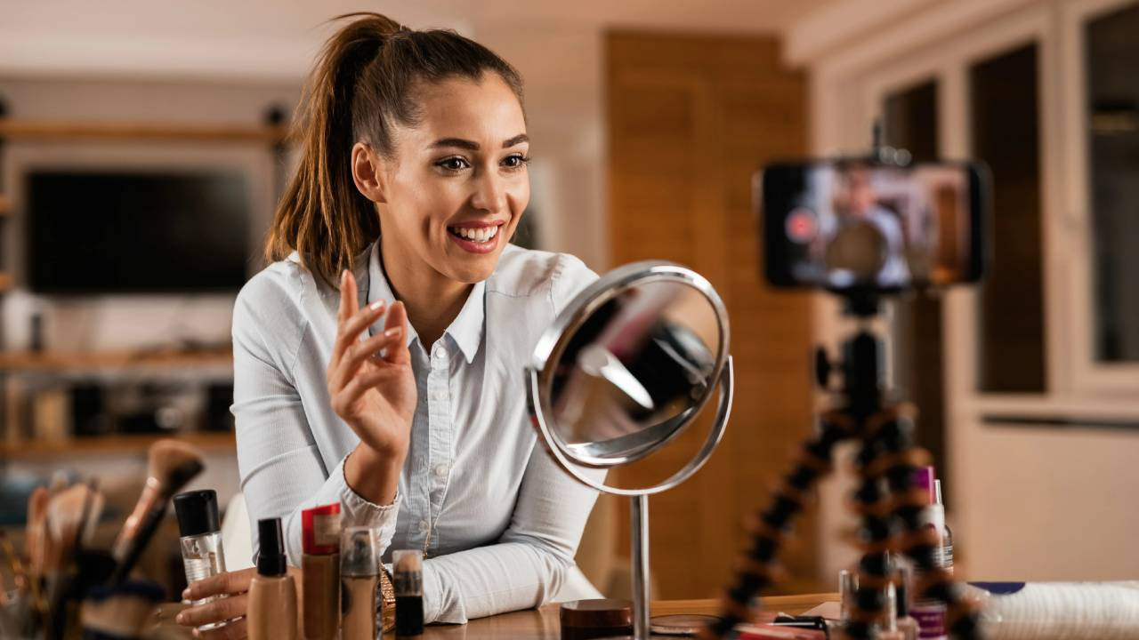 Bilim İnsanlarından Fenomenlere Kötü Haber: 25 Yıl Sonra Influencer’lar Böyle Görünecek