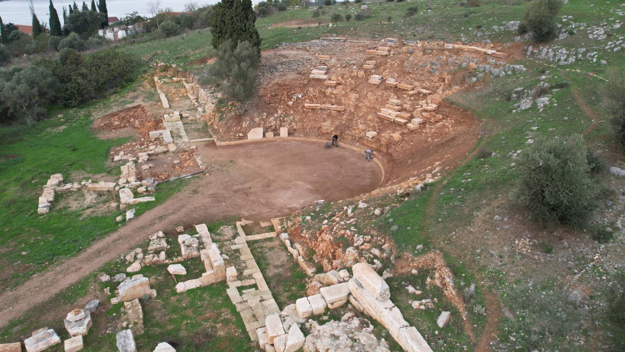 2 Bin Yıllık Miras Ayağa Kalkıyor! Bursa’nın Kalbinde Tarih Yeniden Yazılıyor! Gölyazı Antik Tiyatrosu Gün Yüzüne Çıkıyor