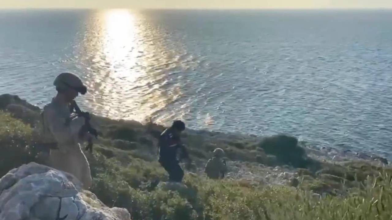 Yerlikaya Açıkladı: Göçmen Kaçakçılarına Büyük Darbe: 14 İlde 156 Kişi Yakalandı