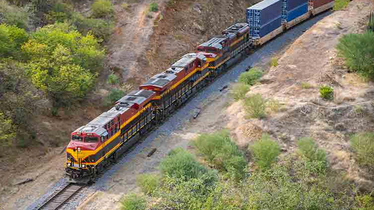 Meksika'da Tren Faciası! 13 Ölü, 98 Yaralı