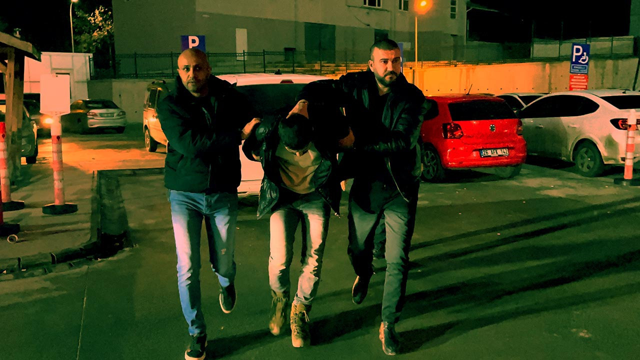 Eskişehir’de ‘Yarış’ Faciası: Tramvay Yoluna Girdi... 3 Genci Ezerek Öldürdü