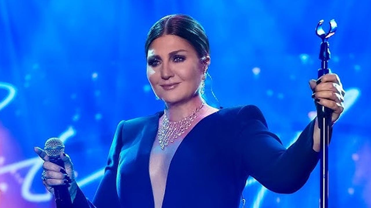 Sibel Can Kesenin Ağzını Açtı! Torununa Lüks Jest