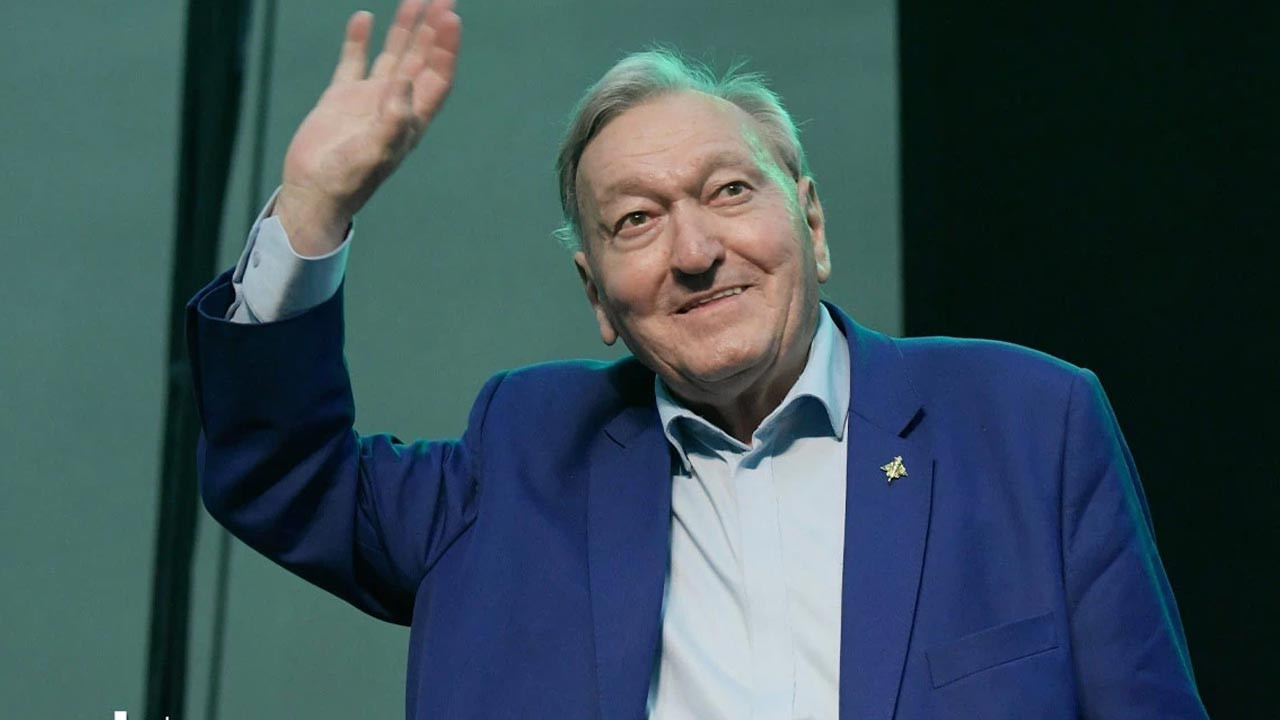 İsviçreli Yazar Erich Von Däniken, Hayatını Kaybetti