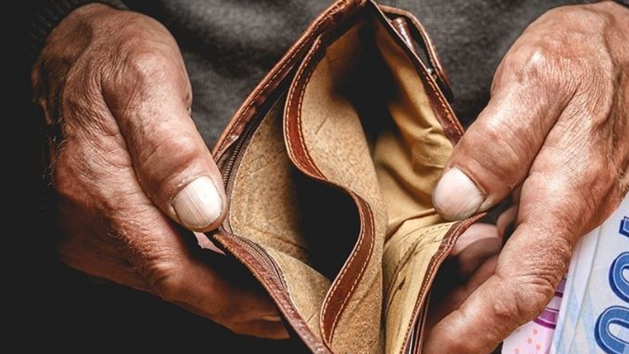 Açlık Sınırı 40 Bin Lirayı Aştı... Maaş Kiraya Gidiyor!