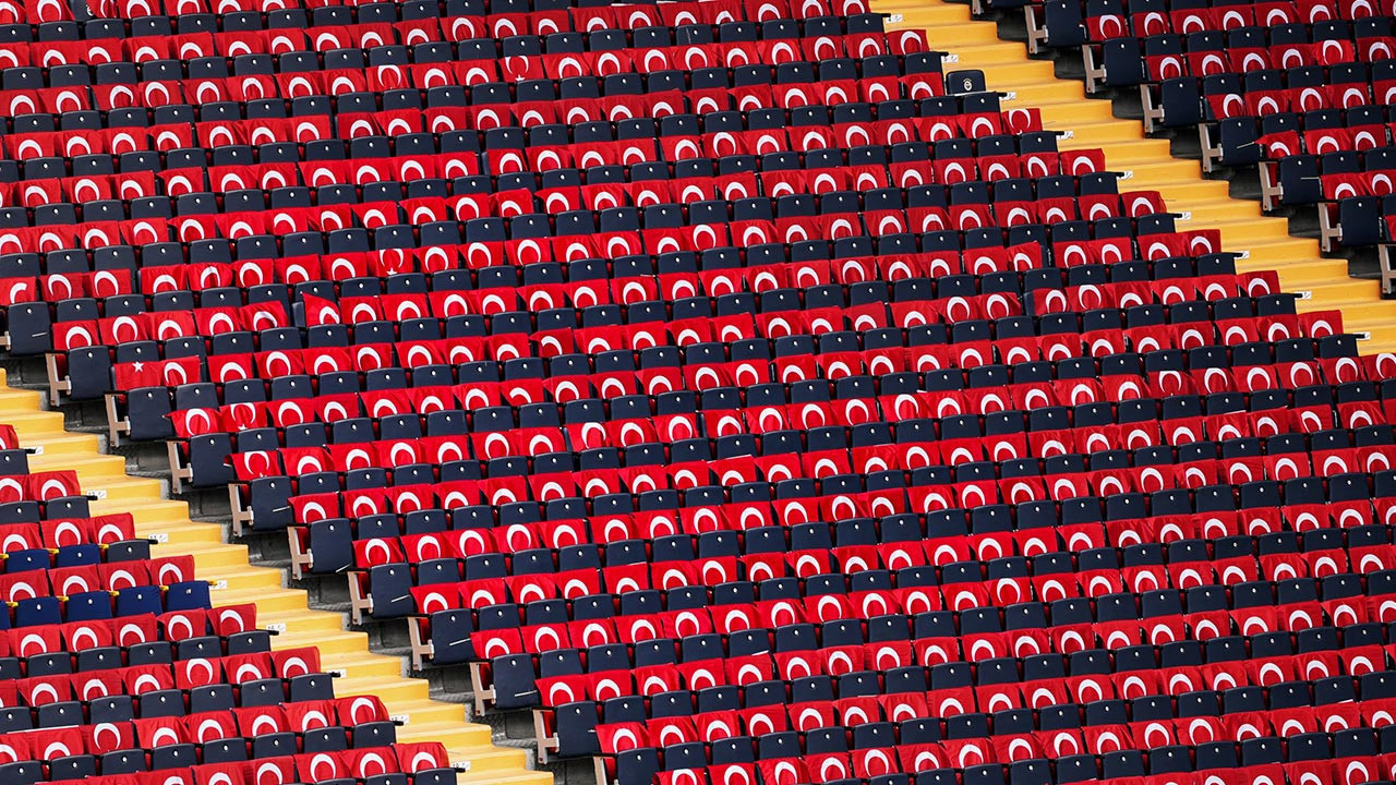 Kadıköy, Türk Bayraklarıyla Donatıldı