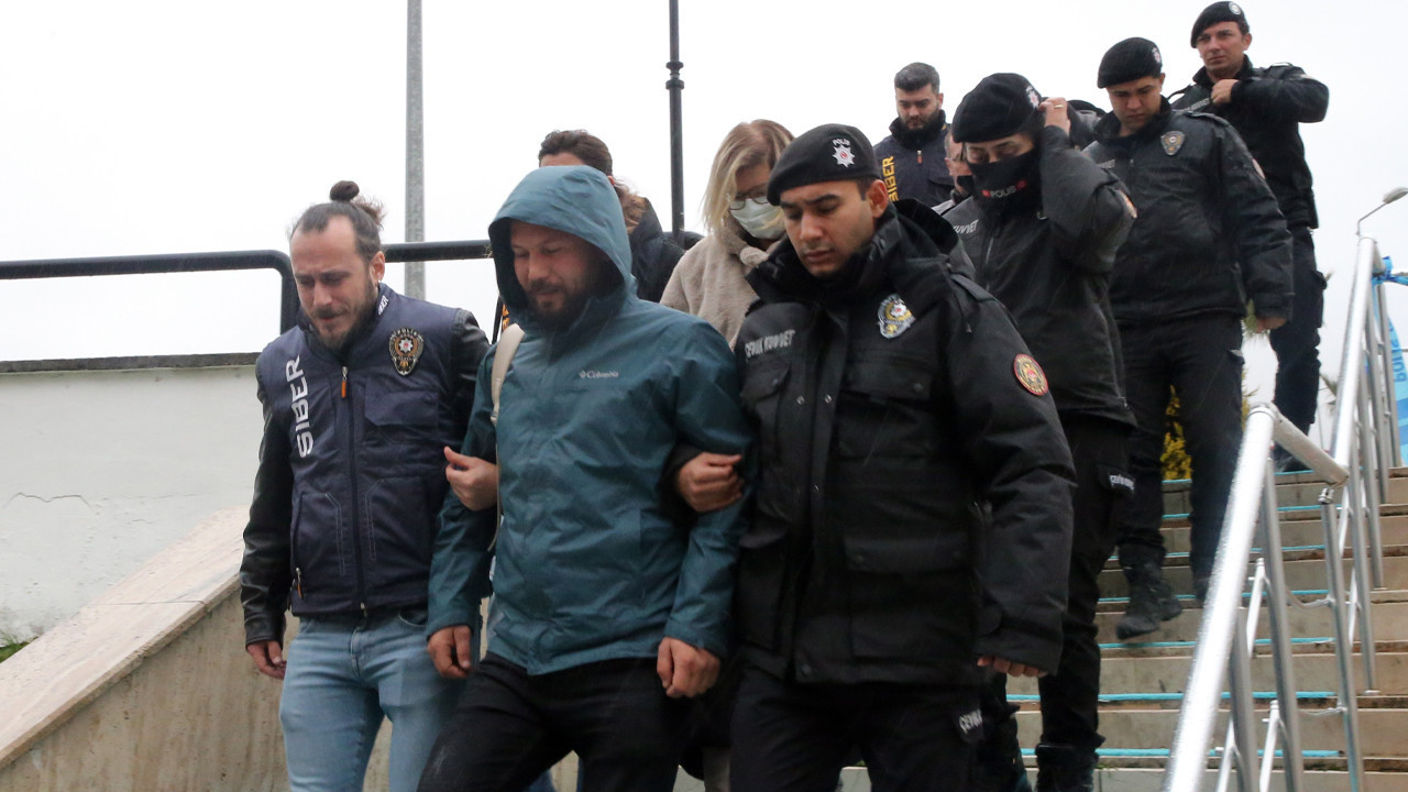 Muğla'da 'Yanıltıcı Bilgi Yayma' Soruşturması: 8 Şüpheli Adliyede