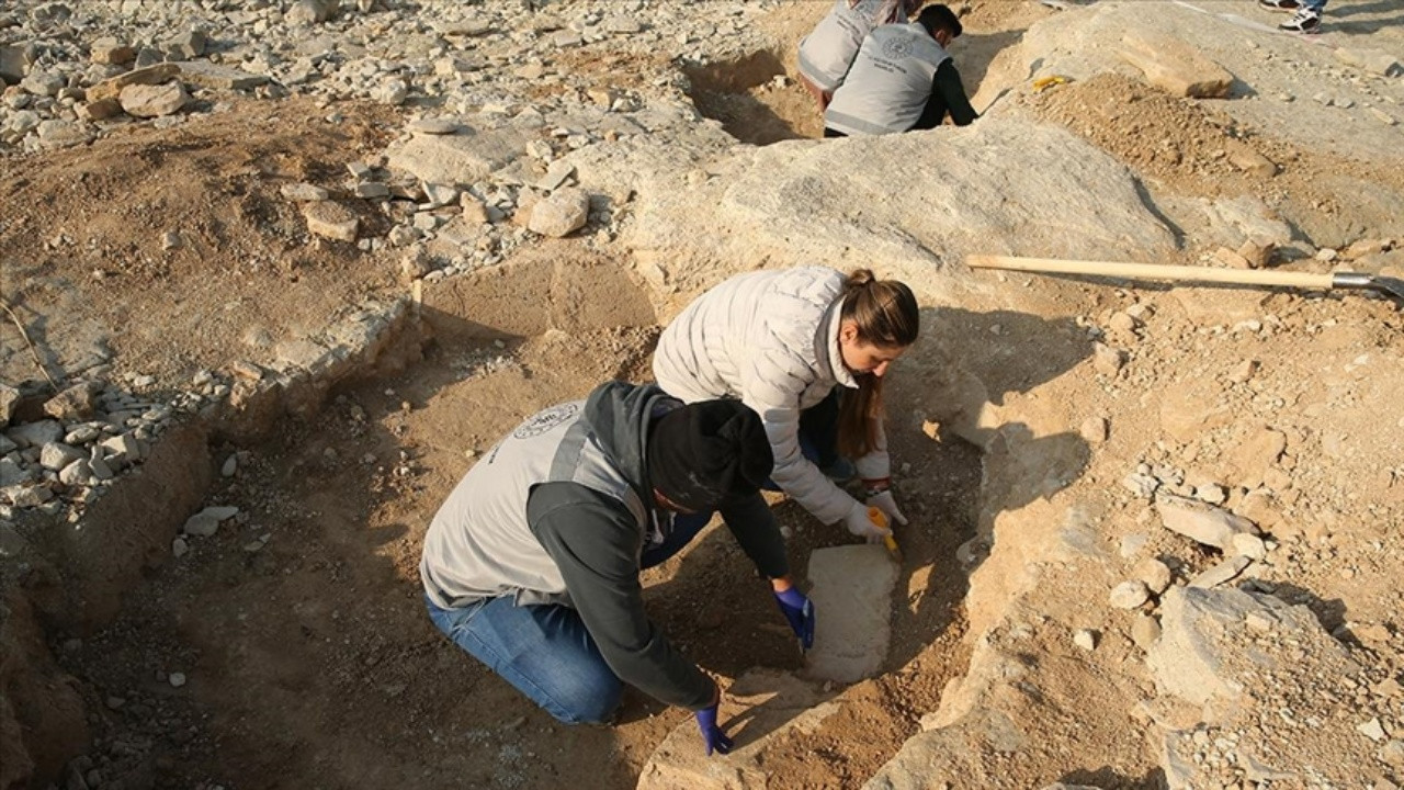 Sular Çekildi, Tarih Fışkırdı... Adıyaman’da Göbeklitepe Benzeri Yapılar