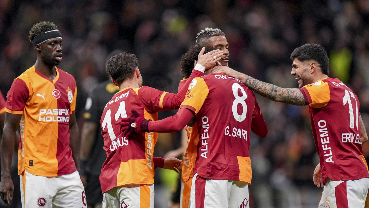 Galatasaray Evinde Coştu... 4 Gollü Zafer