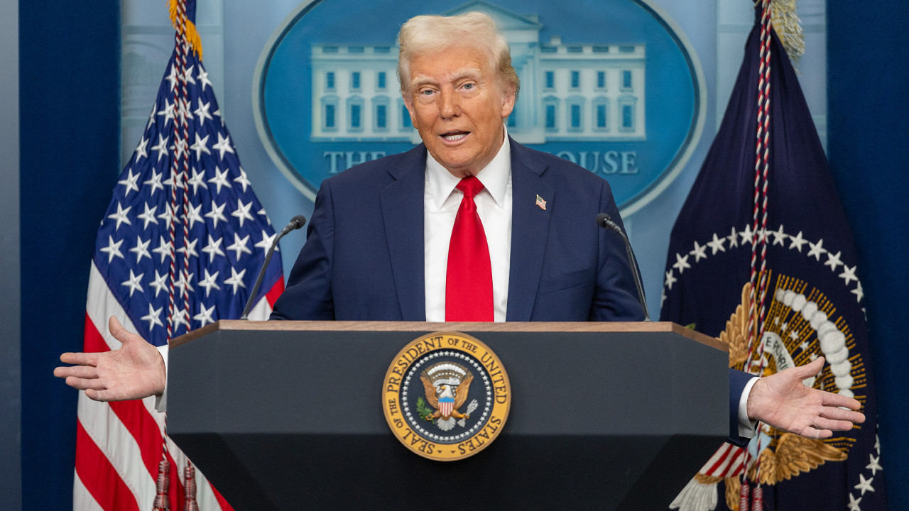 Trump Müzakereler Sürerken İran'ı Yine Tehdit Etti: Anlaşamazsak...