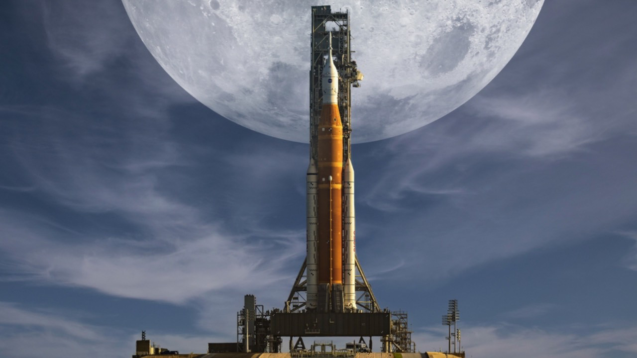 NASA’dan 50 Yıl Sonra Bir İlk: İnsanlı Ay Yolculuğu İçin Tarih Verildi