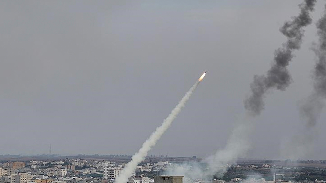 ABD-İsrail-İran Savaşında Yedinci Gün: İran'dan İsrail'e Yeni Saldırı Dalgası, 'Basra'da ABD Uçağı Düştü' İddiası