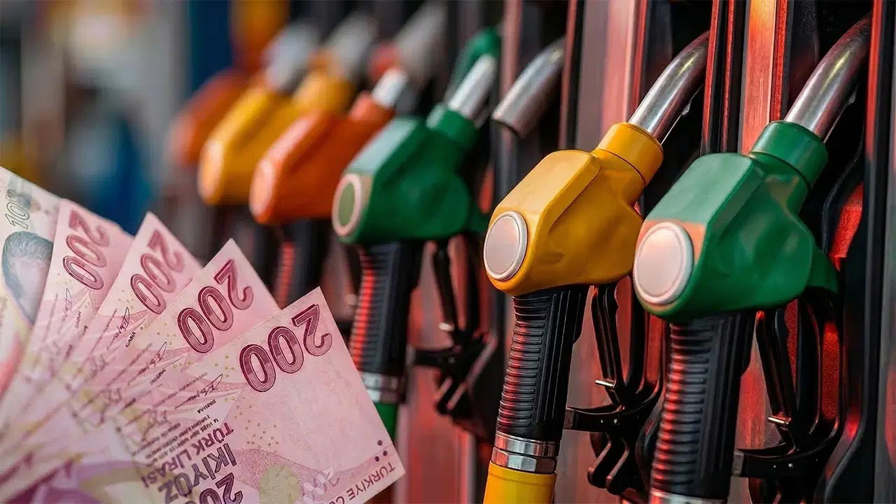 Araç Sahipleri Dikkat: Bayram Öncesi Akaryakıta Zam! Tabela Yine Değişiyor