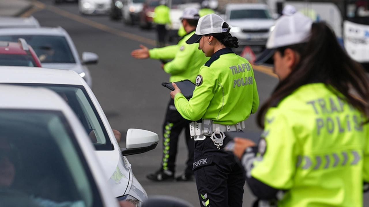 İçişleri Bakanı Çiftçi'den 'Tuzak Radar' Açıklaması: Bayramda 313 Bin Personel Sahada