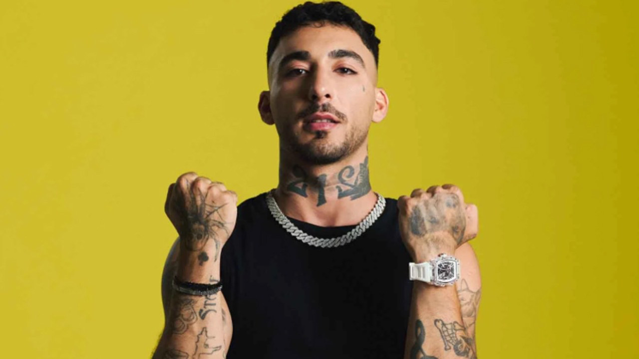 Kadir Gecesi Paylaşımı Olay Oldu! Uzi’den Tepkilere Sert Cevap