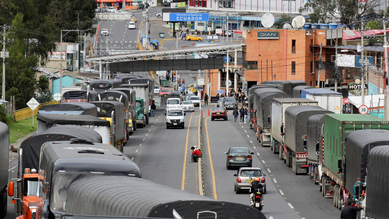 Güney Amerika'da Ticaret Savaşı: Kolombiya’dan Ekvador’a Yüzde 100 Vergi Misillemesi