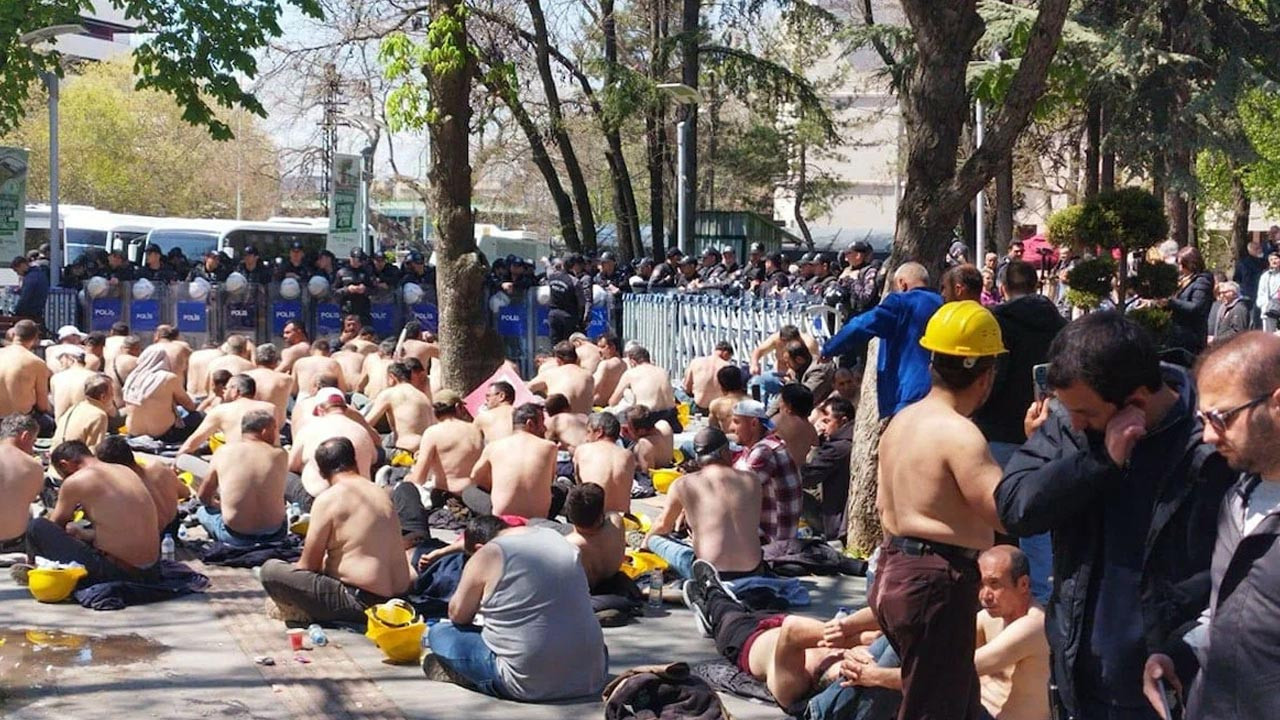 Direnişçi Madenciler Bakanlık Yetkilileri İle Görüşüyor