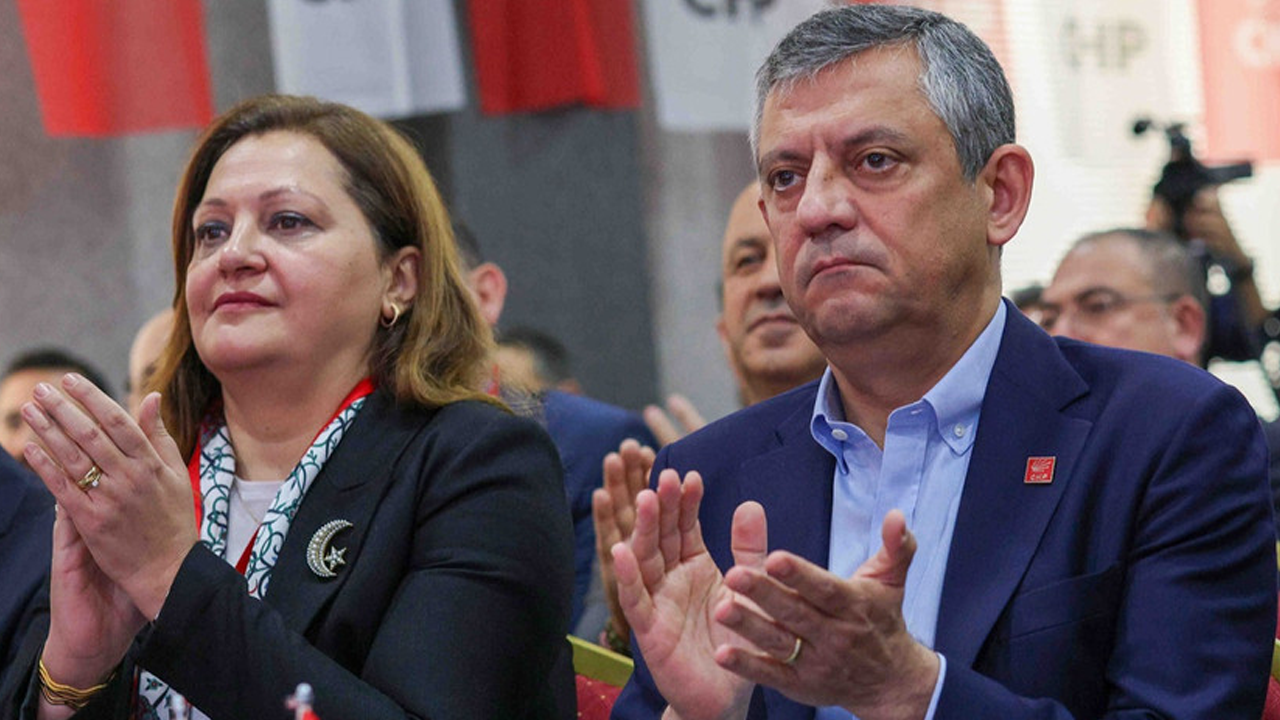 Burcu Köksal'dan Çarpıcı Açıklama: 'Özgür Özel Burnumdan Getirdi'