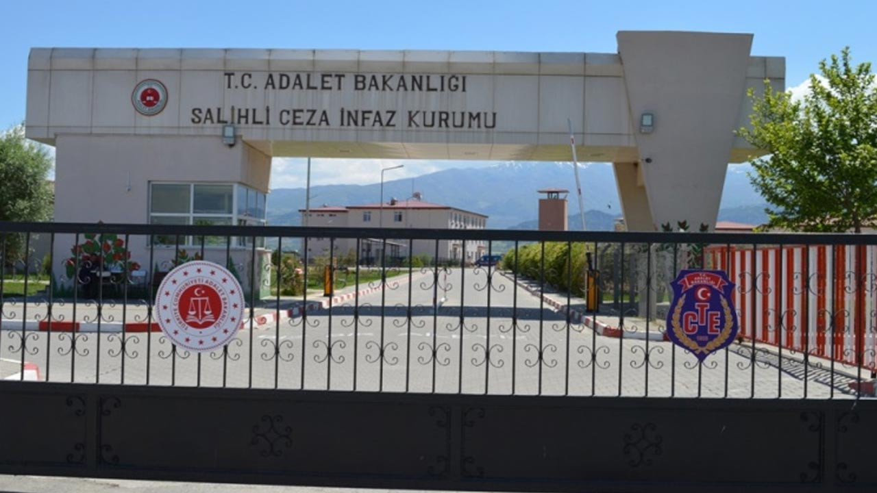 Fırtına Cezaevinin Çatısını Uçurdu: Çok Sayıda Yaralı Var
