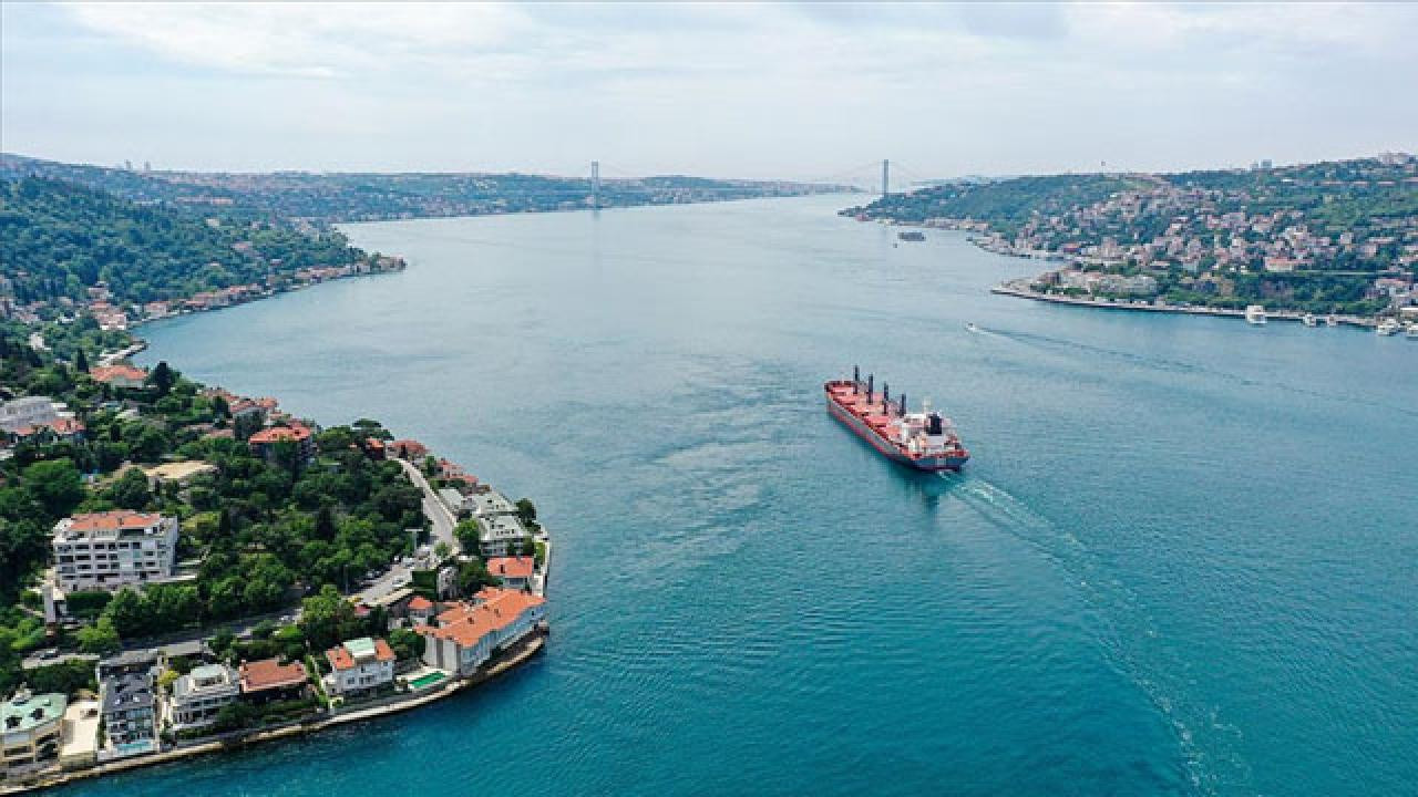 İstanbul Boğazı Çift Yönlü Kapatıldı