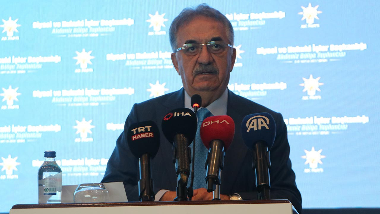 AK Parti'den Dikkat Çeken Anayasa Yorumu: Referandumla Hayat