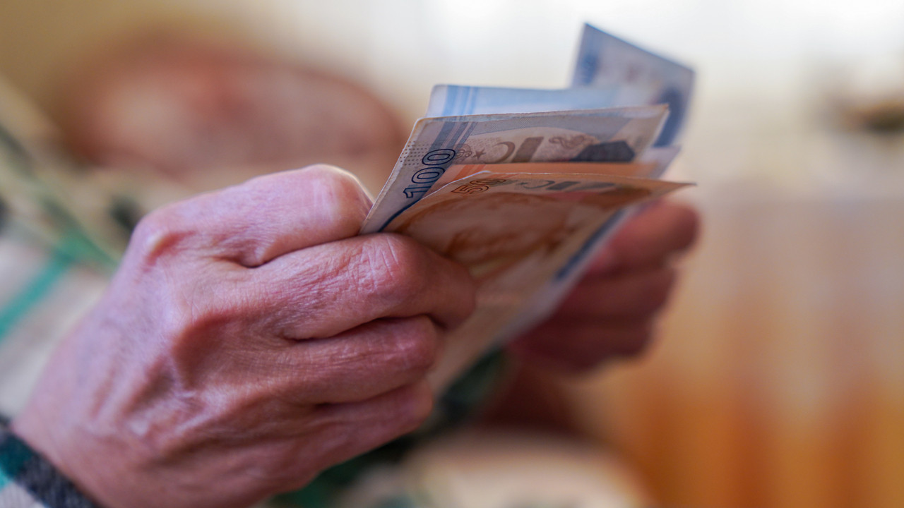 4 Milyon Emekli İçin Tarih Belli Oldu: Kök Maaşlar Sil Başta