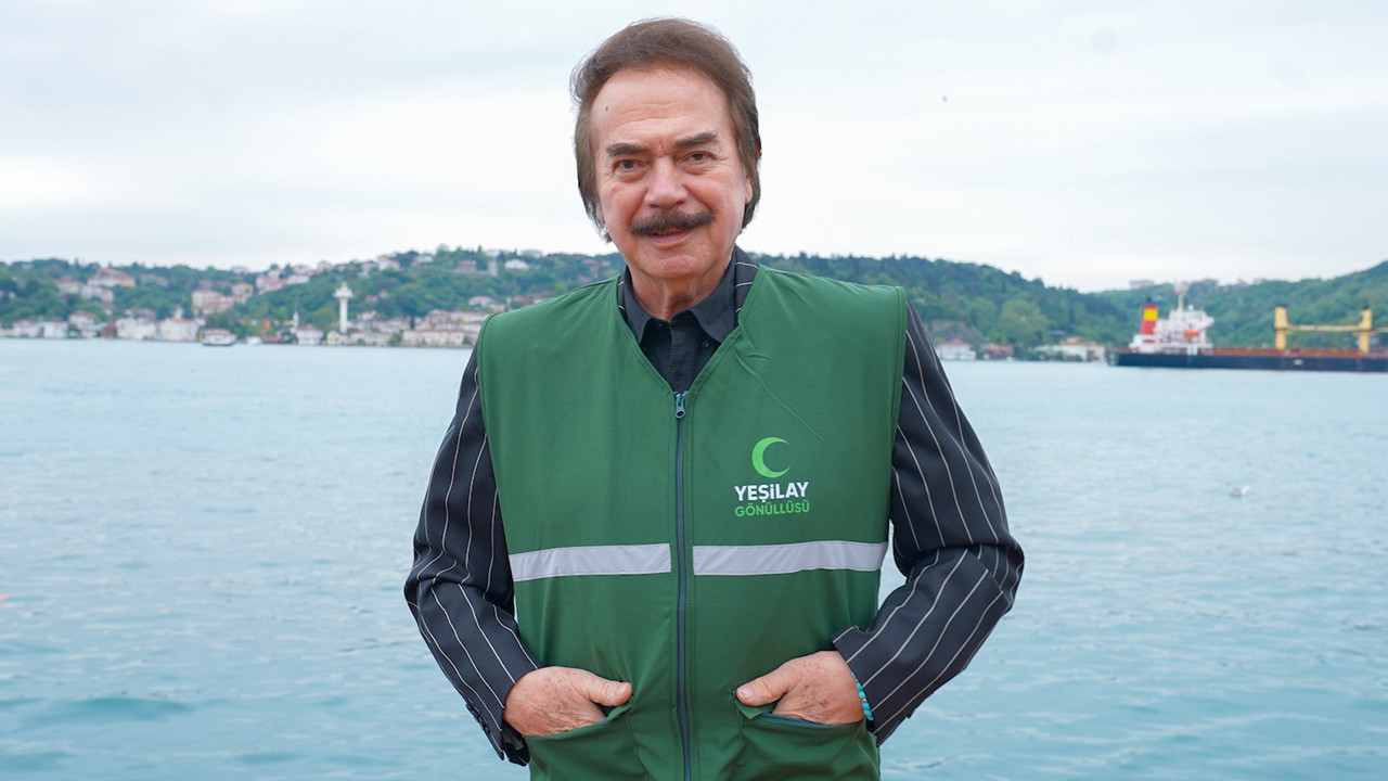 Orhan Gencebay'dan Gençlere Yeşilay'la Çağrı: '44 Yıl Önce Bıraktım'