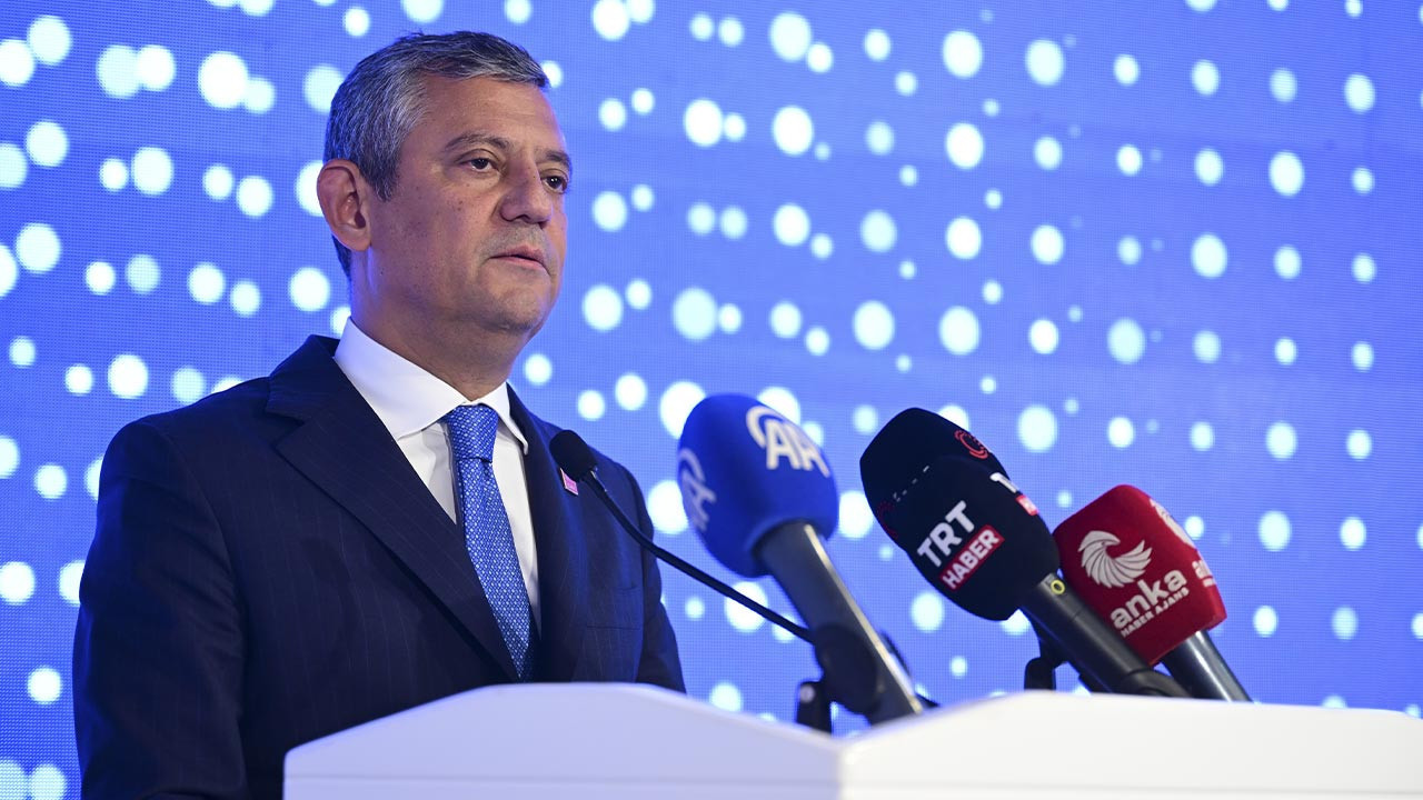 Özgür Özel'in Yeni Parti Planı İle İlgili Flaş İddia: Kritik Tarih Belli Oldu! CHP Kulisleri Hareketli