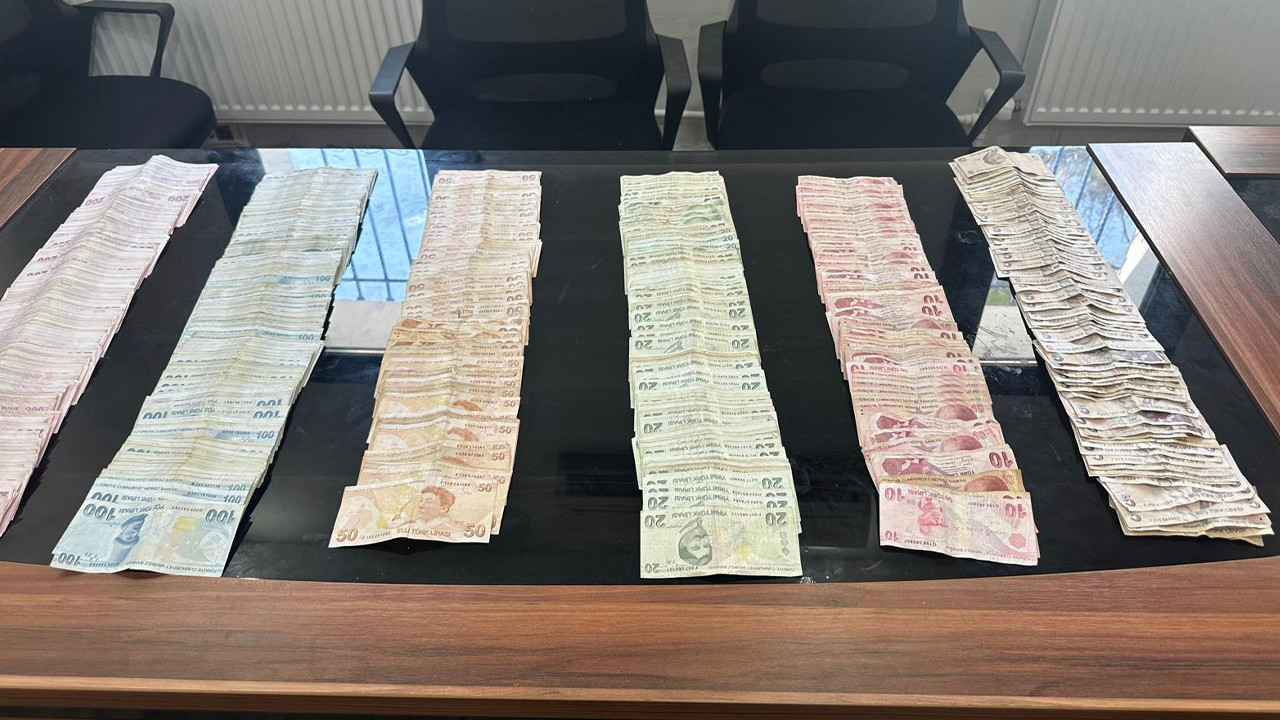 Zabıta Bile Gözlerine İnanamadı! Şanlıurfa'da Yakalanan Dilencinin Üzerinden Çıkan Para Şoke Etti