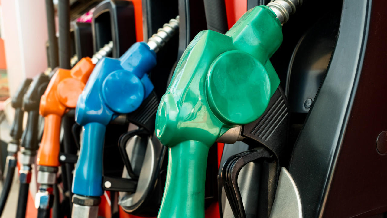 Akaryakıtta Şok Çifte Zam! Motorin 90 Lirayı Aştı, Benzin 80 Lira Sınırına Dayandı