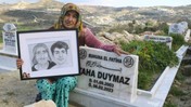 Depremde 3 çocuğunu kaybeden Taha Duymaz’ın annesi: Bir yıl geçti ama benim için dün gibi, her gün mezarlığa gelip gidiyorum
