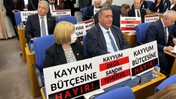 Meclis'te CHP ve DEM Parti Milletvekillerinden Kayyım Protestosu: Halk İradesine Darbedir