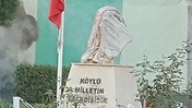 İzmir'de İki Atatürk Büstüne Çirkin Saldırı