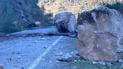 Aydın'da Heyelan Felaketi! İki İlçeyi Birbirine Bağlayan Yol Kapatıldı