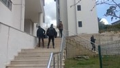 Camdan Düşen Kadın Ağır Yaralandı