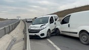 Ergene'de Hafif Ticari Araçlar Birbirine Çarptı: 3 Yaralı