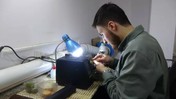 Malzemesinin Gramı Altından Pahalı, Fiyatı Ev Fiyatlarıyla Yarışıyor! Tek Tek İşleyip, Tanesini En Az 15 Bin Liraya Satıyor