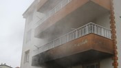 Uşak'ta 2 Katlı Evde Yangın Paniği