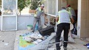 İki Ayrı Ev, 8 Kamyon Çöp!