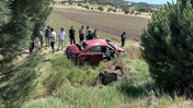 Şarampole Yuvarlanan Otomobildeki 2 Kişi Yaralandı