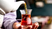 Ne Gerçek Rengi Ne Gerçek Tadını Veriyor! Kaynar Su ile Çay Demlemeden Önce 2 Kez Düşüneceksiniz