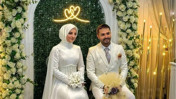 Kadir Ezildi ile Gamze Türkmen'in Düğün Davetiyesi Ortaya Çıktı! Sosyal Medya Damadın Yazdığı Bu Şiiri Konuşuyor