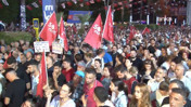 Adana'da Zeydan Karalar Protestosu: Vatandaşlar Belediye Önüne Akın Etti