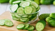 Salatalıklar Tüm Marketlerden Toplatılıyor! Ülkede Alarm Verildi: Salmonella Aldı Başını Gitti