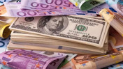 Dolar ve Euro Kafaları Karıştırdı! Biri Fırladı, Biri Düştü