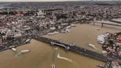 İstanbul’da Sağanak Sonrası Dikkat Çeken Görüntü! Boğaz’ın Rengi Kahverengiye Döndü
