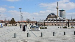 Konya'da Mevlana Müzesi turistlere kaldı