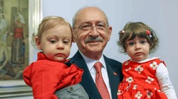 Kılıçdaroğlu 23 Nisan'da Meclis'te torunlarıyla bir araya geldi