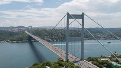 İstanbul Boğazı'nda iki gemi çarpıştı